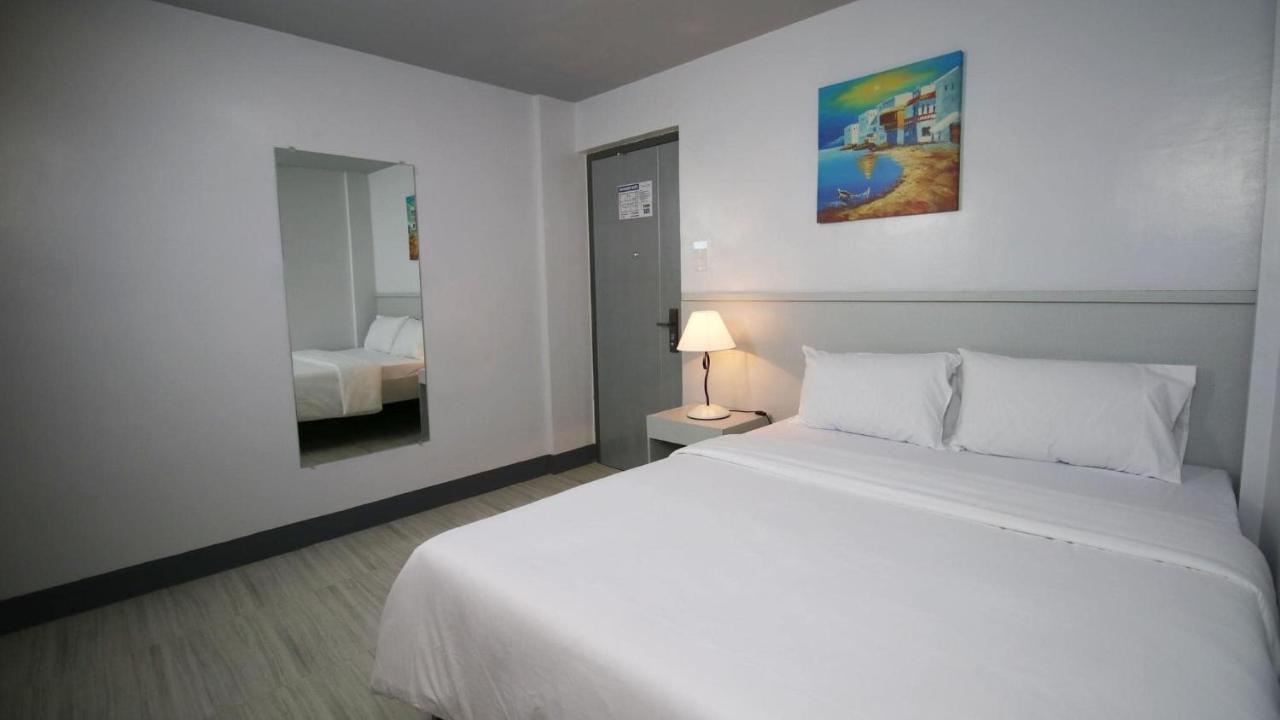 Sands Hotel Nasugbu Luaran gambar