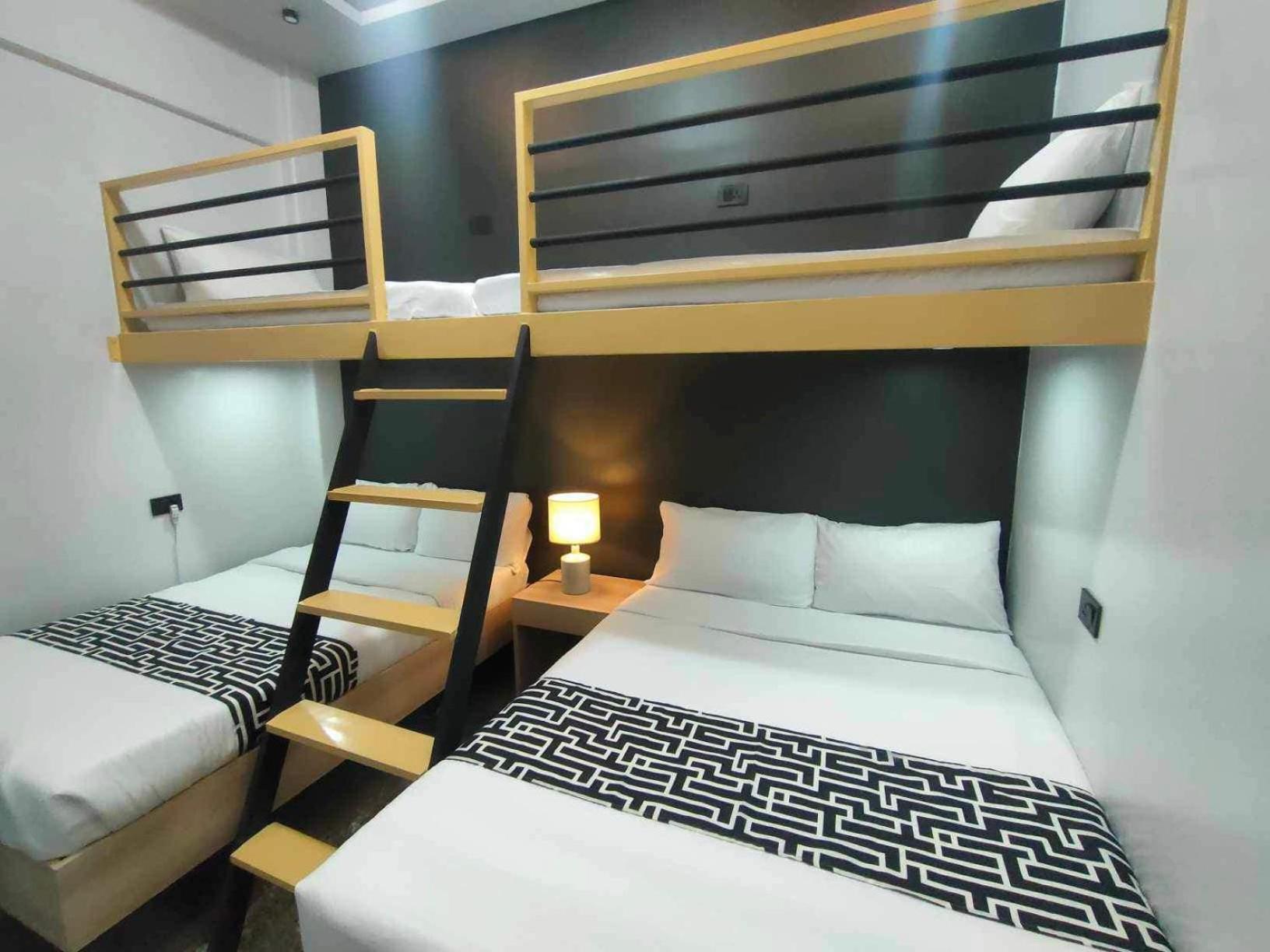Sands Hotel Nasugbu Luaran gambar